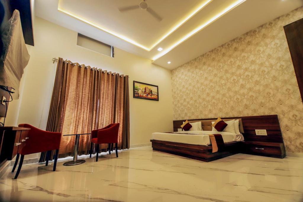 Hotel Amar Vilas & Resort Bharatpur Exterior foto